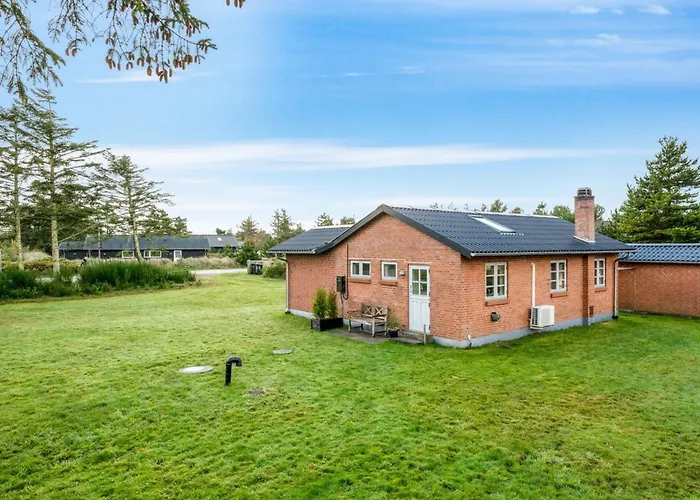 Agni - 800m From The Sea By Interhome